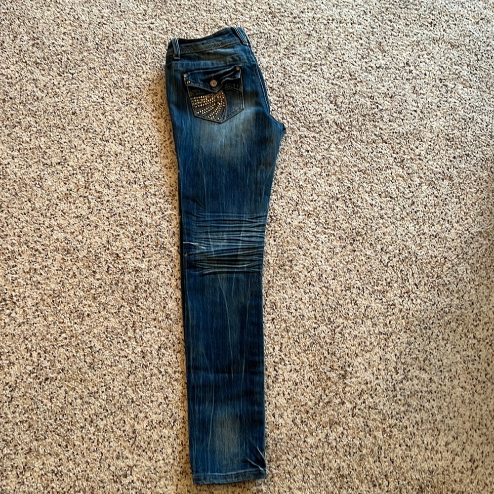 Almost Famous Jeans, 9